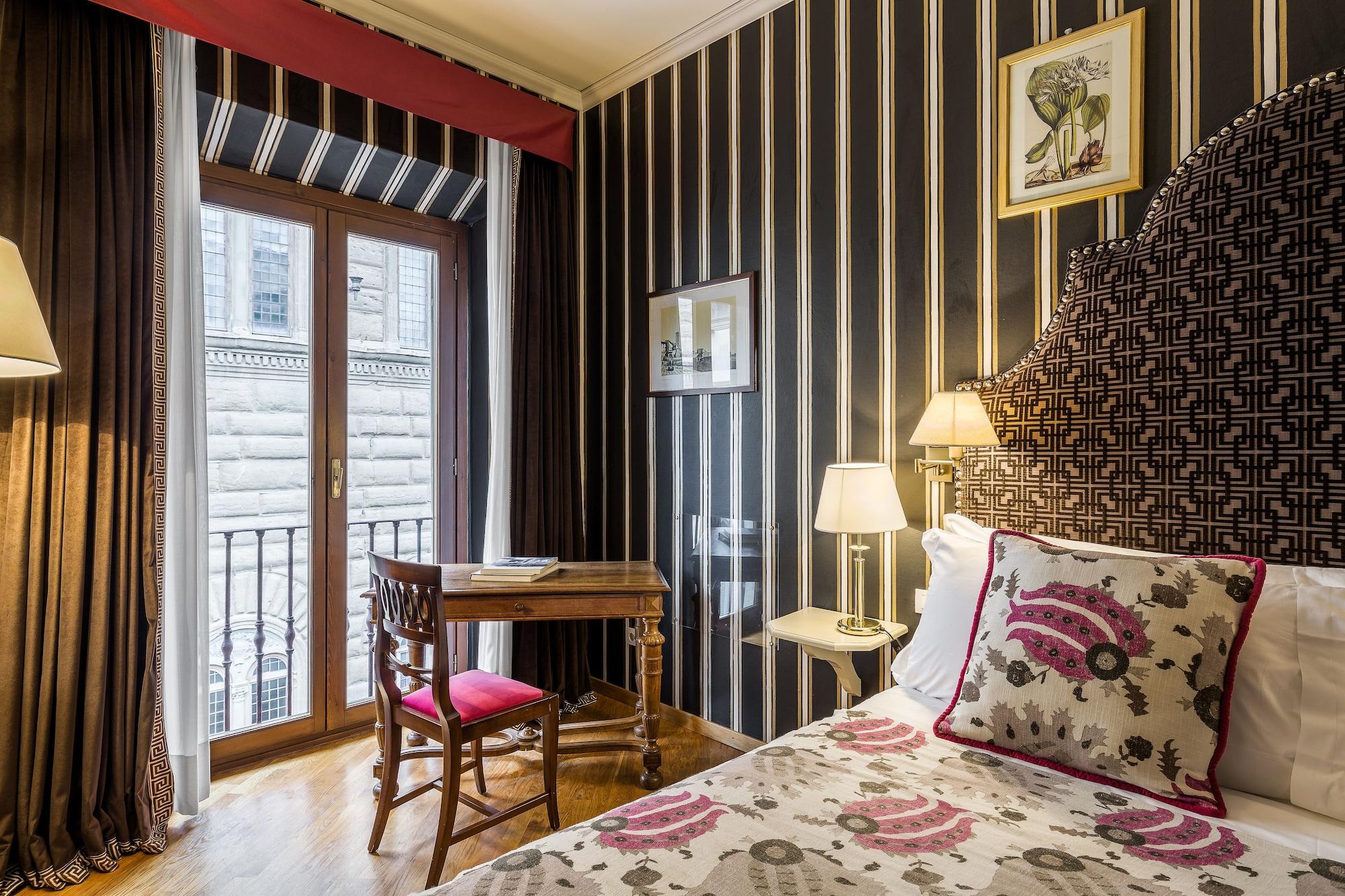 Room Mate Collection Isabella, Florence Exterior photo